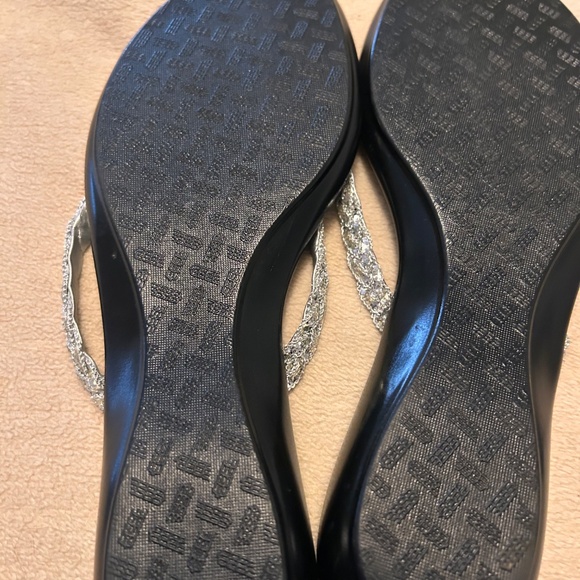 Sandals - Picture 2 of 2